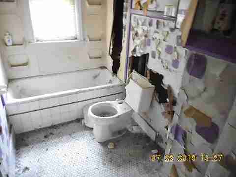 10410 Crocuslawn (36)_m.jpg